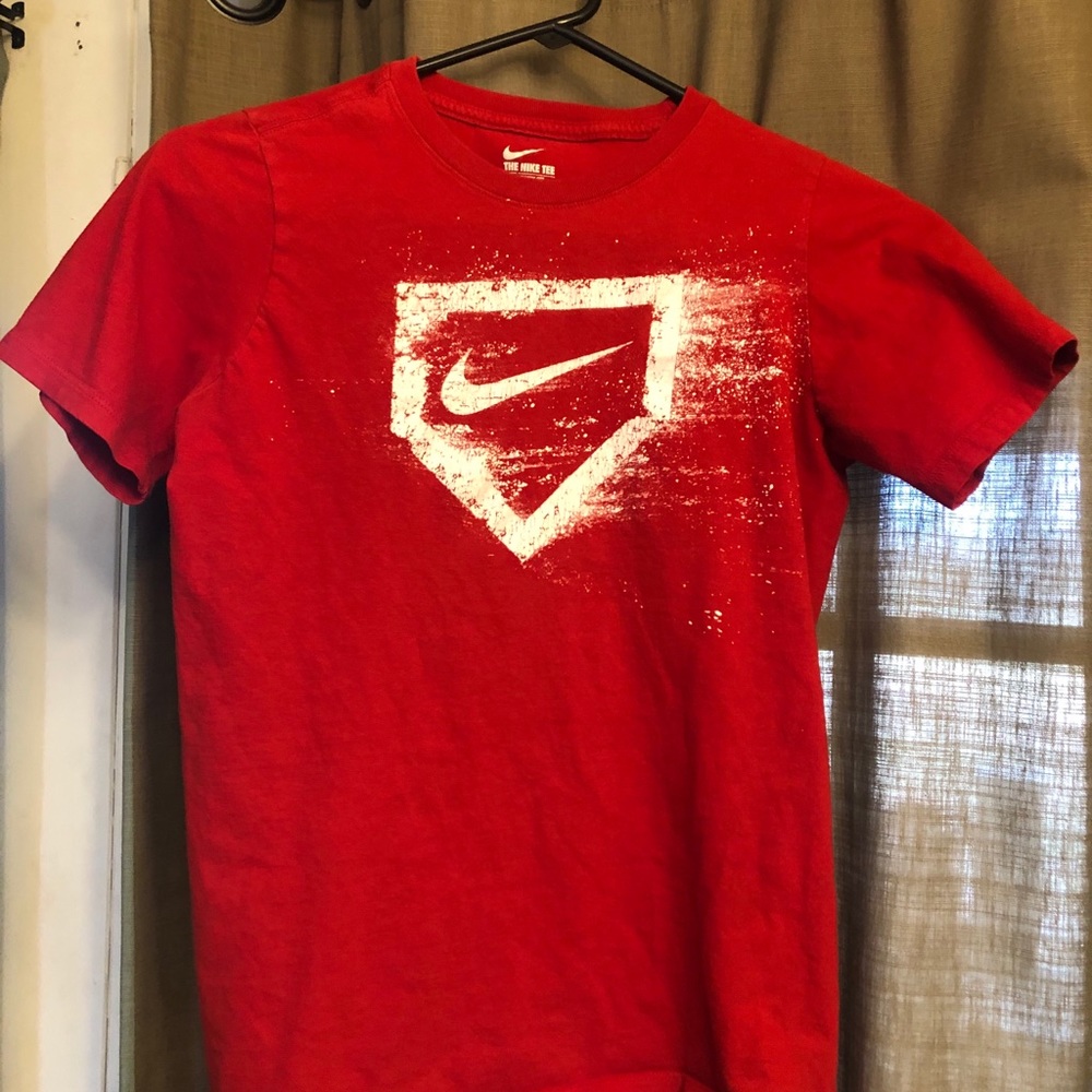 Nike youth t shirt